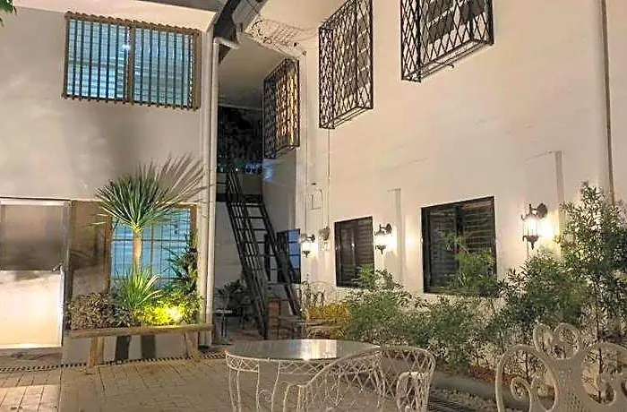 호텔 Courtyard 3*